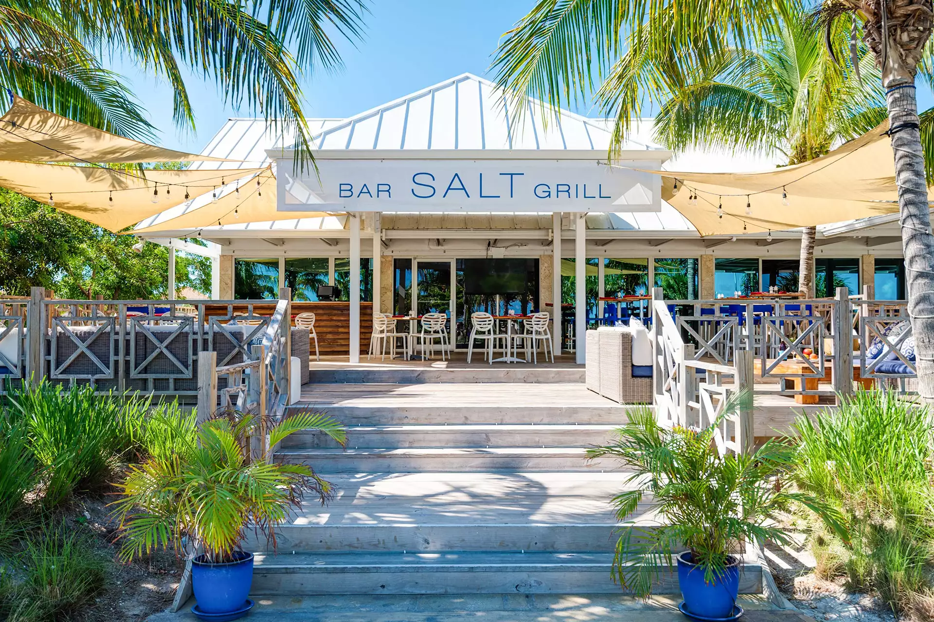 Salt Bar & Grill Restaurant at Blue Haven