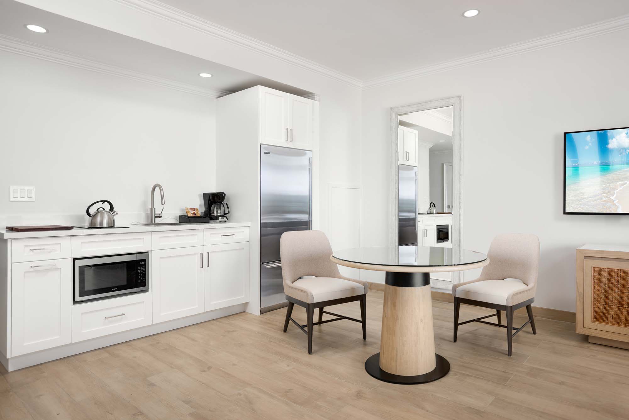 AlexandraResort-All-Inclusive-DeluxeOneBedroomOceanfrontSuite-Kitchen