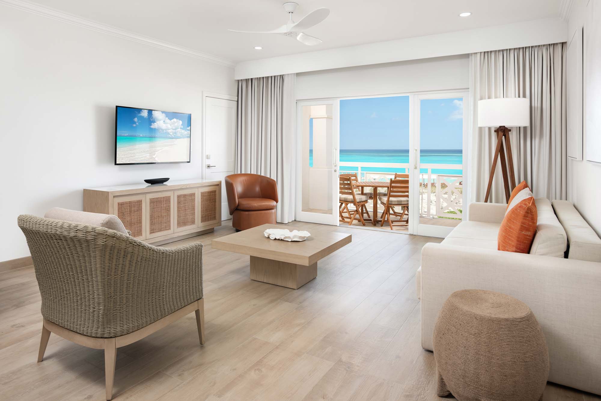 AlexandraResort-All-Inclusive-DeluxeOneBedroomOceanfrontSuite-Living-Room-2